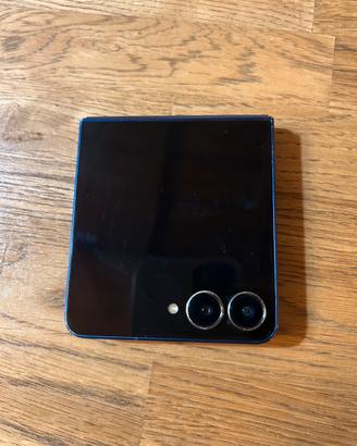 Samsung Galaxy zflip7  256 GB