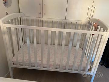 Lettino e materasso piu  lenzuola bimba incluse