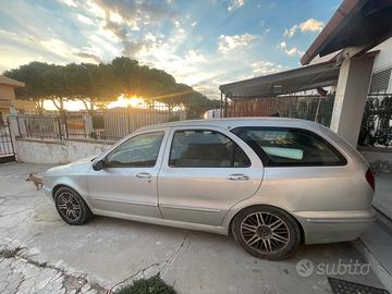 Lancia Lybra 1.9