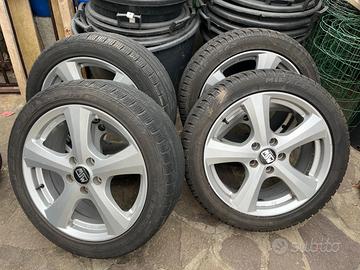 Cerchi con gomme invernali 225 45 R17