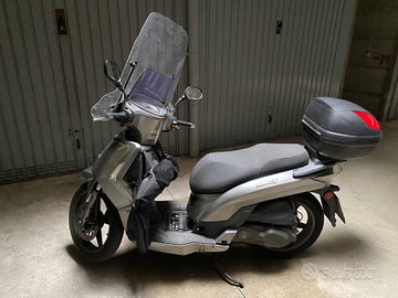 Kymco People 200s