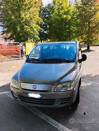 Privato vende Multipla