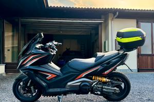 Kymco AK550