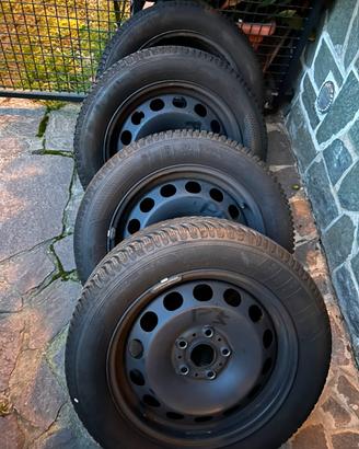Gomme kleber 205/55 16 e cerchi originali vw 5x112