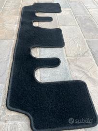 Peugeout 5008, tappetino 3 fila.