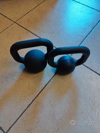 Kettlebell

da 4 e 6 Kg