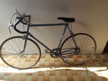 Bici da corsa Champion datata