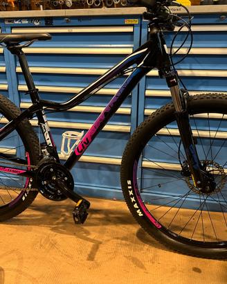Giant liv tempt 4 s disk alluminio 27,5