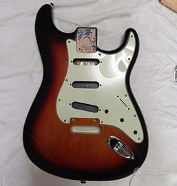 Body Fender Stratocaster Deluxe Roadhouse sunburst