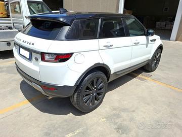 Range Rover Evoque pari al nuovo