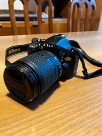 Nikon D5200 + obiettivo Nikkor 18-105 VR