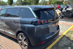 Peugeot 5008 diesel 2022