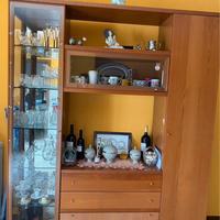 Mobile porta bicchieri con cassetti per cucina/sal