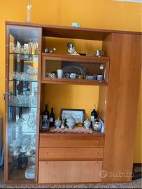 Mobile porta bicchieri con cassetti per cucina/sal