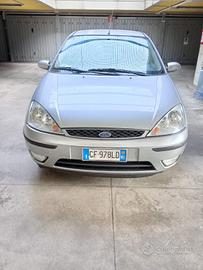 Ford focus 1600 ghia a benzina