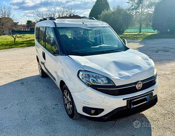 FIAT DOBLO 7 posti euro6B -SINISTRATO INCIDENTATO-