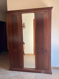 Armadio guardaroba in legno