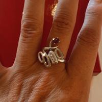 Anello in oro bianco 18k,diamanti e rubino