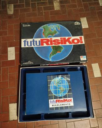 2 giochi Risiko.