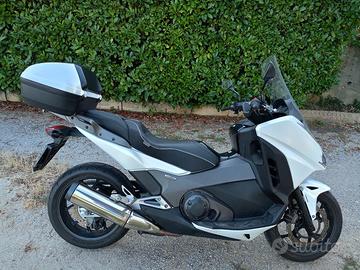 Honda Integra 750 - 2015