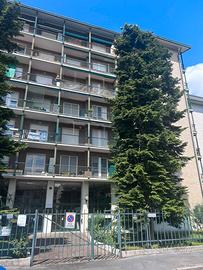 Appartamento con terrazzo, stabile signorile 55mq