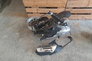 motore piaggio 125 vespa