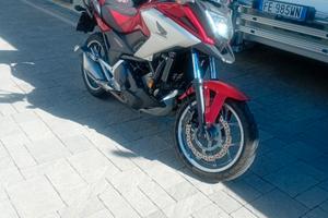 Honda ncx 750