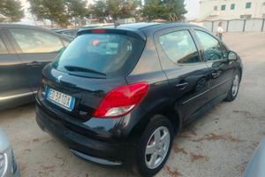 Peugeot 207 1.4 8V