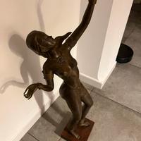 Statua in bronzo