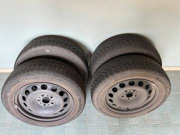 4 pneumatici Continental 205/55 R16 invernali