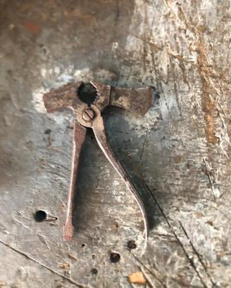 Utensile antico