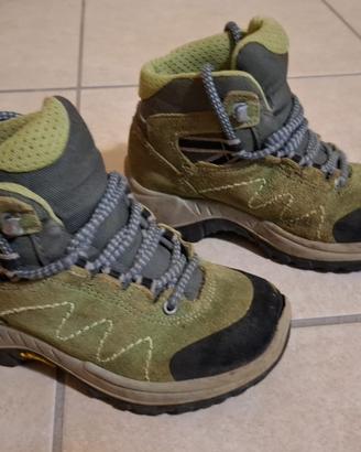 Ottime scarpe da trekking bambino num 28