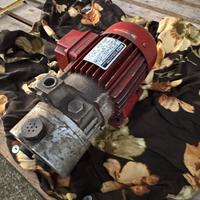 MC2 POMPA ELETTRICA  PER VUOTO TRIFASE 0.18KW- 0.2