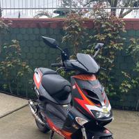 Aprilia sr 50 replica