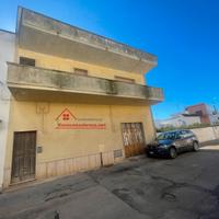 Appartamento a Taviano con 3 camere da letto