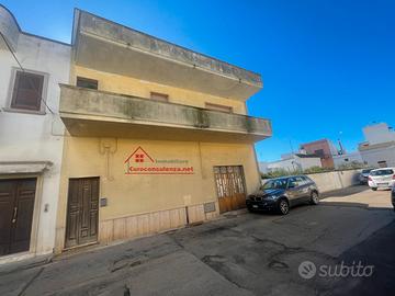 Appartamento a Taviano con 3 camere da letto