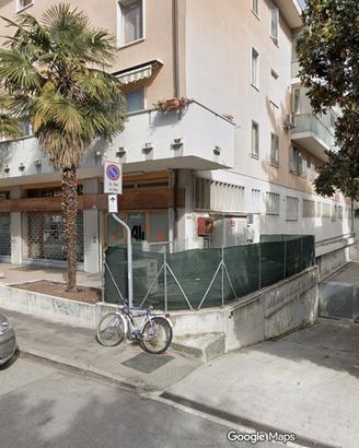 PADOVA Nazareth: Magazzino/garage 123mq trattabile