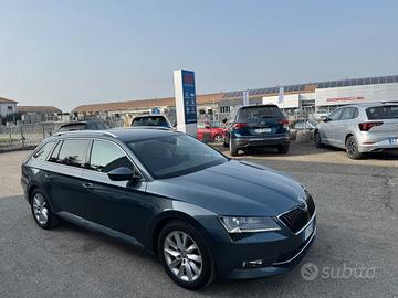 Skoda Superb 2.0 tdi Style 150cv SW - Cruise adatt