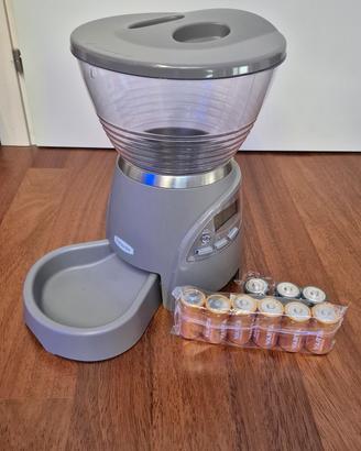 Distributore crocchette programmabile cani e gatti