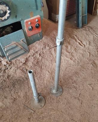 Piedi impalcatura regolabili