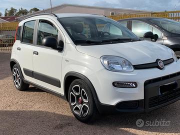 Fiat Panda Hybrid 2022 come nuova