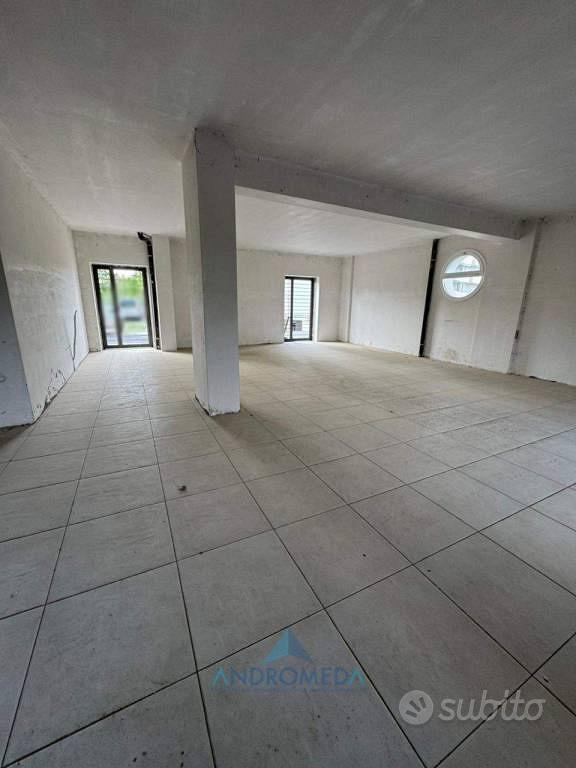 Immobile di 120 m² a Sant'Arpino - Vista 2