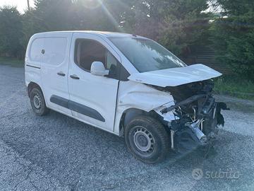 RICAMBI USATI PER OPEL COMBO 1.5 CDTI
