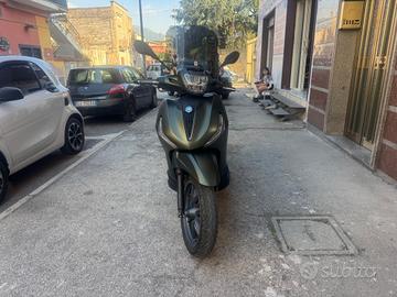 Piaggio Beverly 300 i.e. Sport