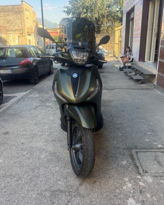 Piaggio Beverly 300 i.e. Sport