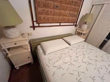 coppia comodini shabby chic