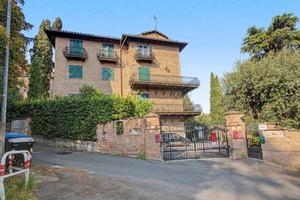 Immobile di 197 m² con 3 locali a Roma