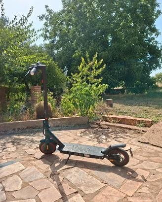 Monopattino elettrico Vivo bike v25 con aggiunte