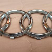 Logo originale Audi anteriore