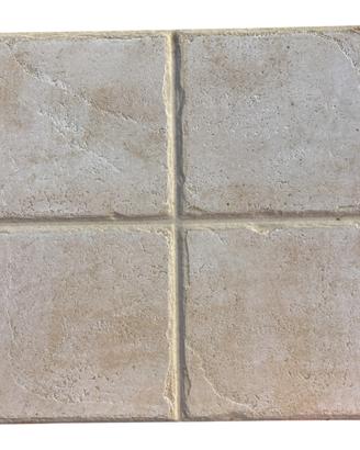 Piastrella 1’ scelta effetto travertino